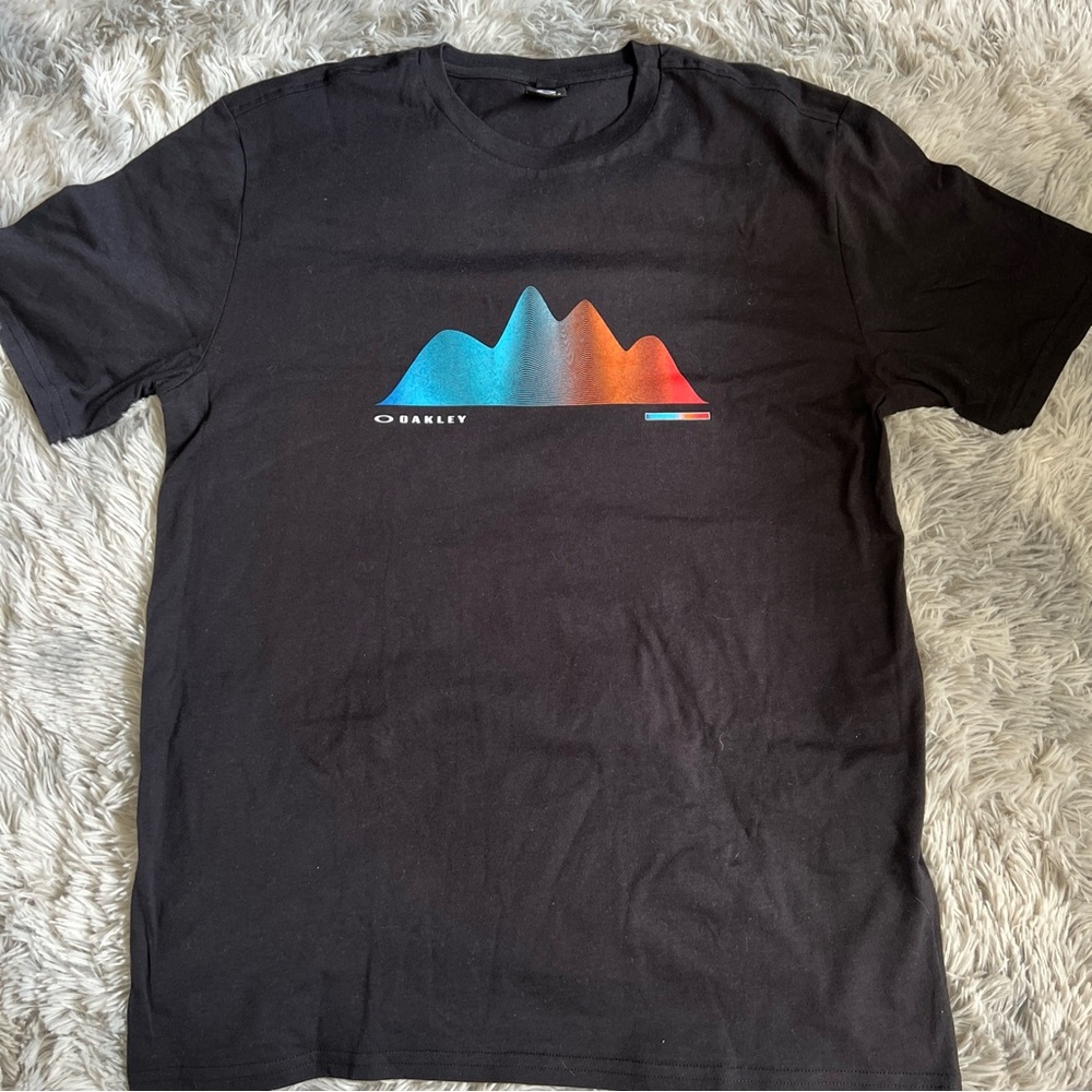 Oakley  Men's X Large  BLACK   T  Shirt  Graphic And Logo